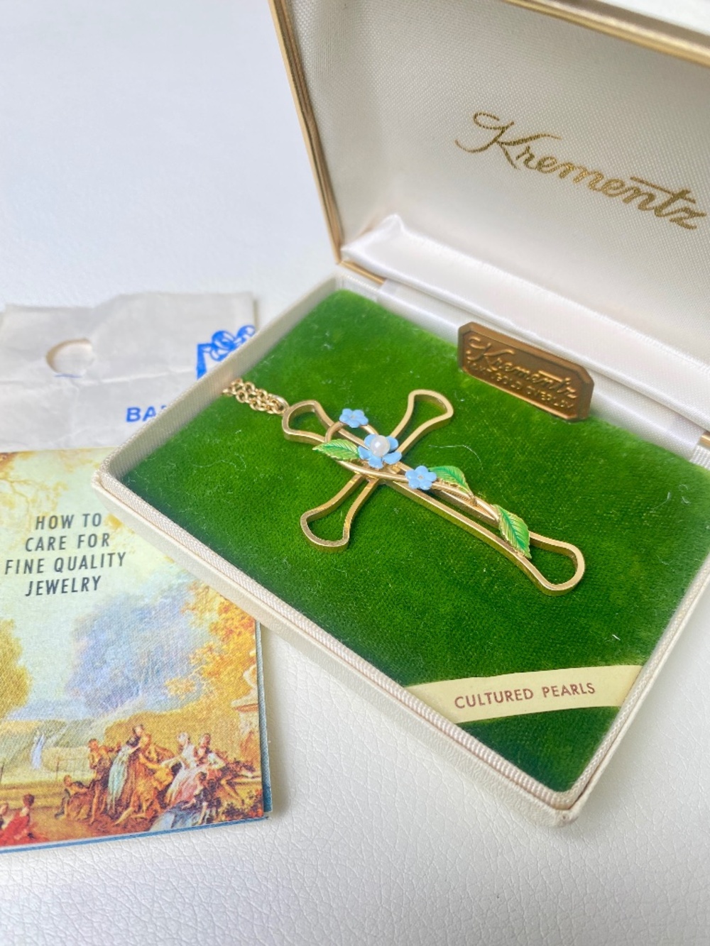 Vintage Krementz Forget Me Not Enamel Cross Necklace Genuine Pearl Box Papers - Picture 1 of 8
